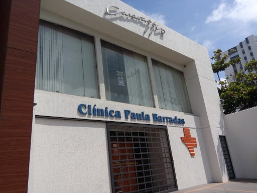 CLÍNICA PAULA BARRADAS - DRª CAROLINA RAIMUNDO, EM JABOATÃO DOS GUARARAPES, PE